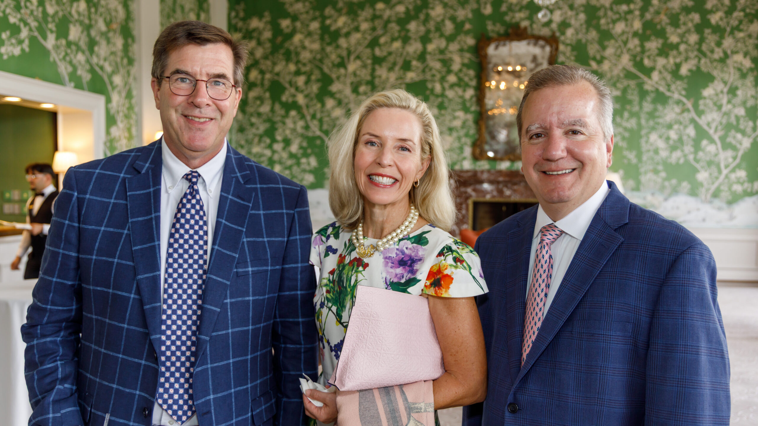 River Oaks Country Club Employee Scholarship